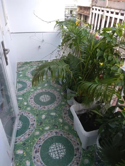 Habitación doble con balcón — Homestay 37 AD